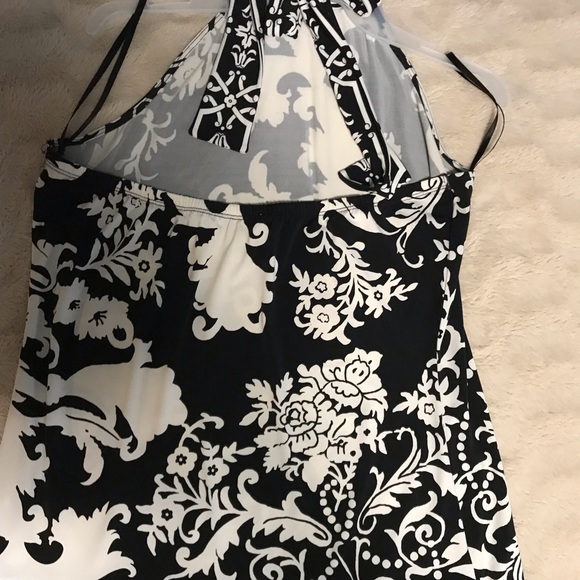 Halter top - Picture 4 of 5